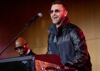 Justin Timberlake performs for first time since Lyme Disease diagnosis at Grammys event