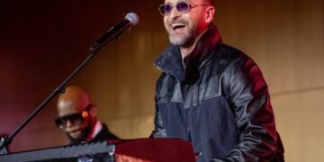 Justin Timberlake performs for first time since Lyme Disease diagnosis at Grammys event