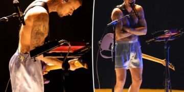 Justin Bieber strips down to sparkly boxers for Grammys 2026 performance with wife Hailey in audience