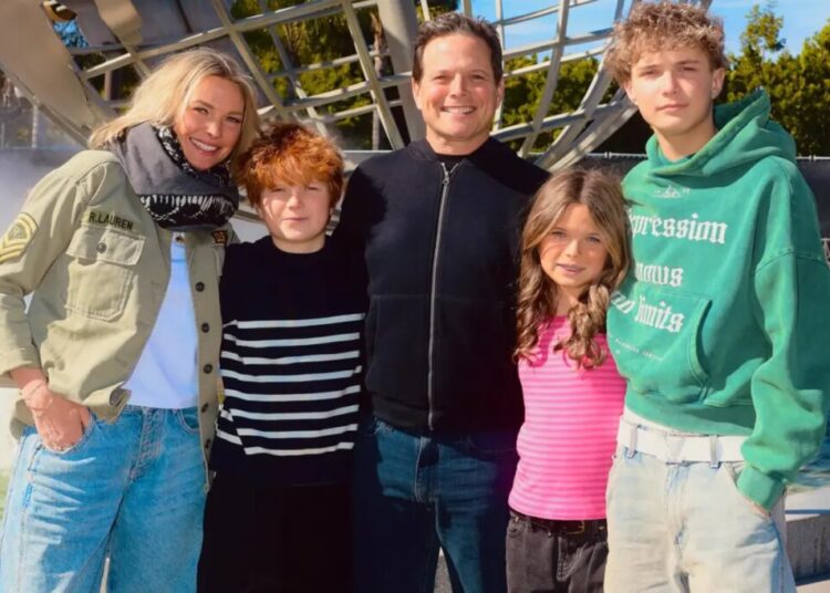 Scott Wolf reunites with estranged wife Kelley amid nasty divorce