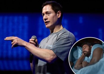 What biohacker Bryan Johnson does between 5 and 10 p.m. every night to avoid dying