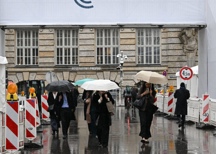 Partial Federal Shutdown Shrinks Congressional Presence in Munich