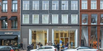 Dutch Prosecutors Fine Louis Vuitton Netherlands in Money Laundering Case