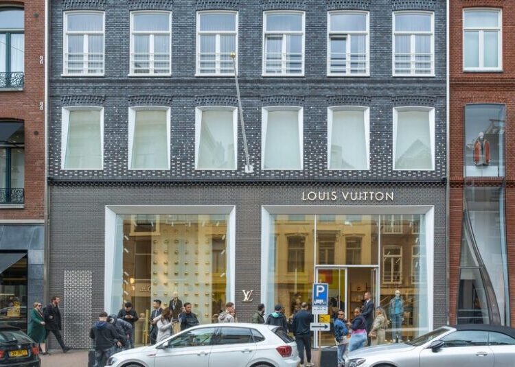 Dutch Prosecutors Fine Louis Vuitton Netherlands in Money Laundering Case
