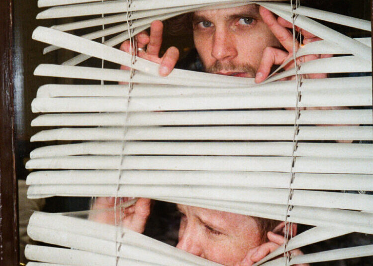 In ‘Neighbors,’ the Golden Rule Is ‘Get Off My Lawn’