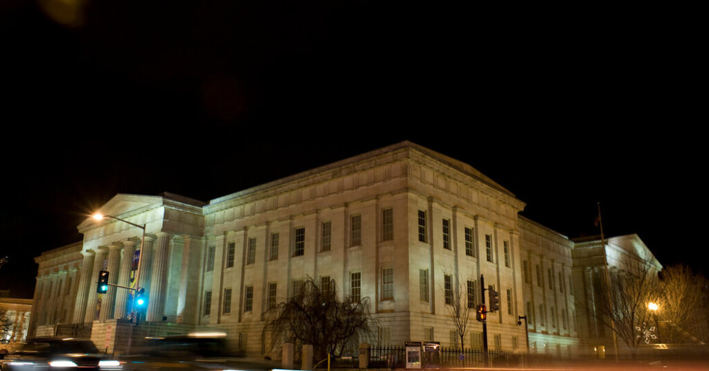 Trump Wants Smithsonian to Create a Different Official Portrait