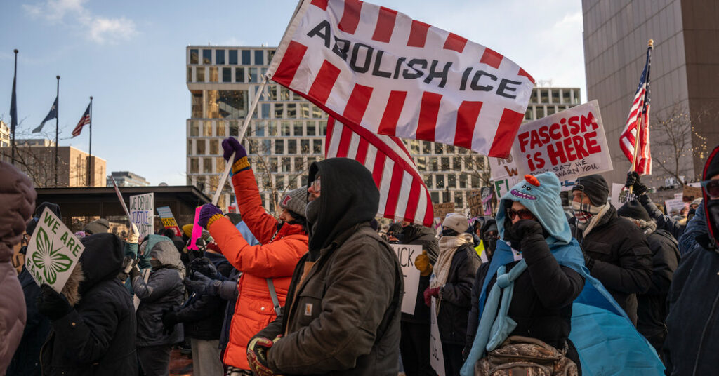 A D.H.S. Shutdown Looms. Bruised Minnesotans Urge Their Parties to Dig In.