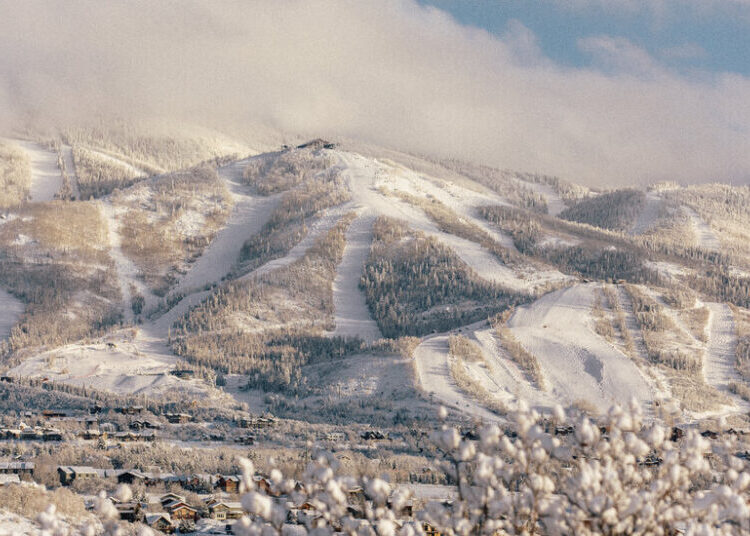 Four Killed in Plane Crash Near Steamboat Springs, Colo.