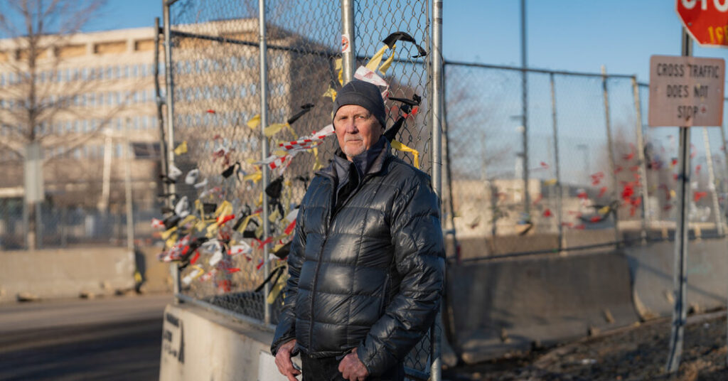 Military Veterans Protesting ICE See Crackdown Through Different Lens