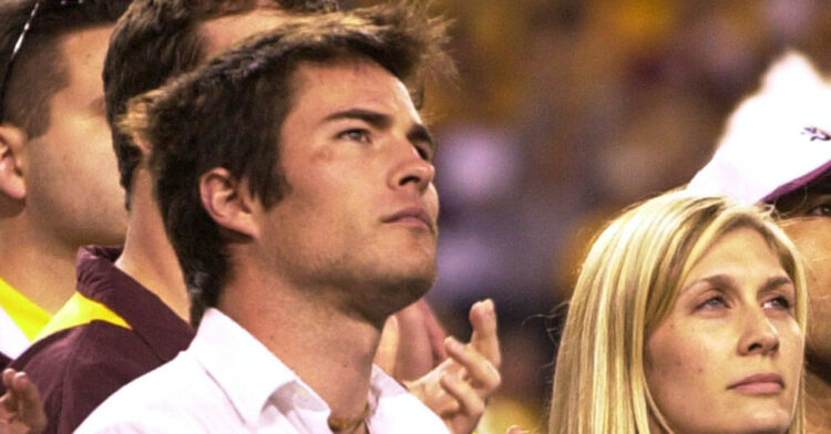 Pat Tillman’s Brother Pleads Guilty to Setting Post Office Fire – DNYUZ