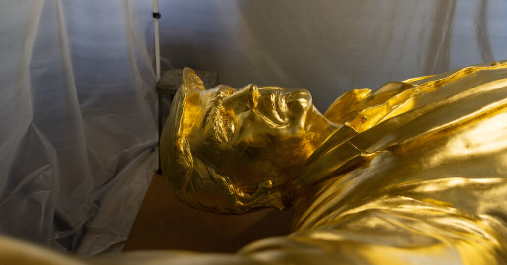 Trump’s ‘Cartoonish’ Monuments to Himself