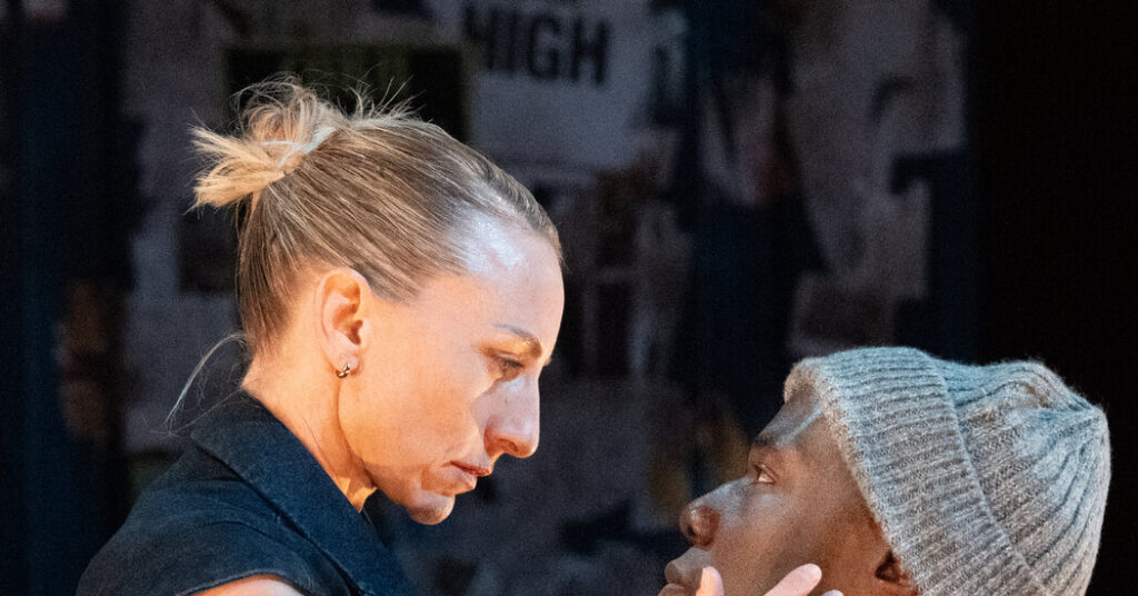 Review: ‘The Tragedy of Coriolanus’ Swerves Off Course