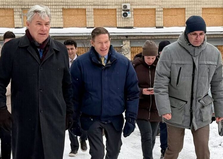 Senators Meet Zelensky With Hopeful Message on Sanctions