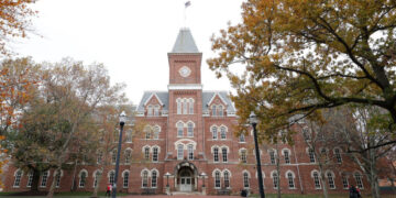 Epstein’s Ties With Academics Show the Seedy Side of College Fund-Raising