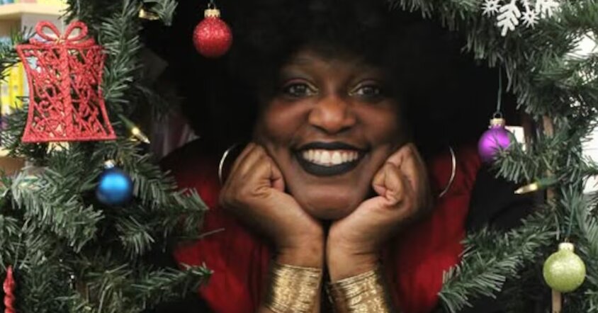 Teacher Killed in Crash After Man Fled in Car From ICE, Police Say