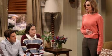 SNL Satirizes a Politically Divided Family Trying to Talk