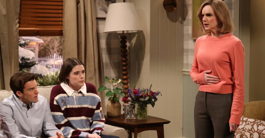 SNL Satirizes a Politically Divided Family Trying to Talk