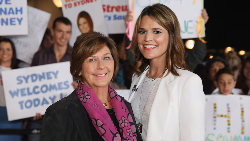 Savannah Guthrie poses alongside her mother, Nancy Guthrie, in Australia in 2015.