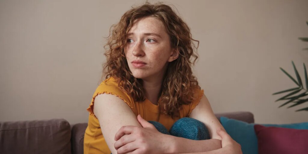 This Gen Z woman applied for 1,000 jobs and offered to cut her own pay because she was ‘really broke and struggling.’ She’s not alone