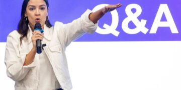 AOC touts money for her NYC district in funding bill she voted against, announces plans to train ICE ‘legal observers’