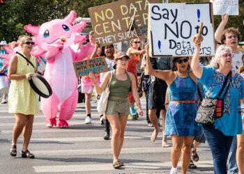 A Populist Backlash Over AI is Brewing in America