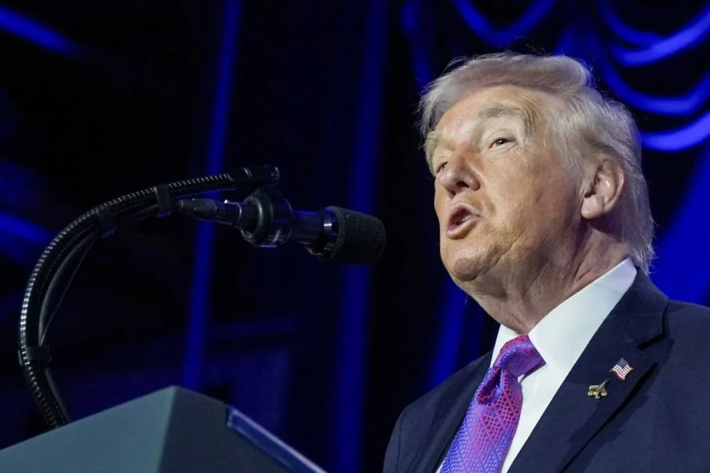 Trump scolded after unusual change at annual governors meeting