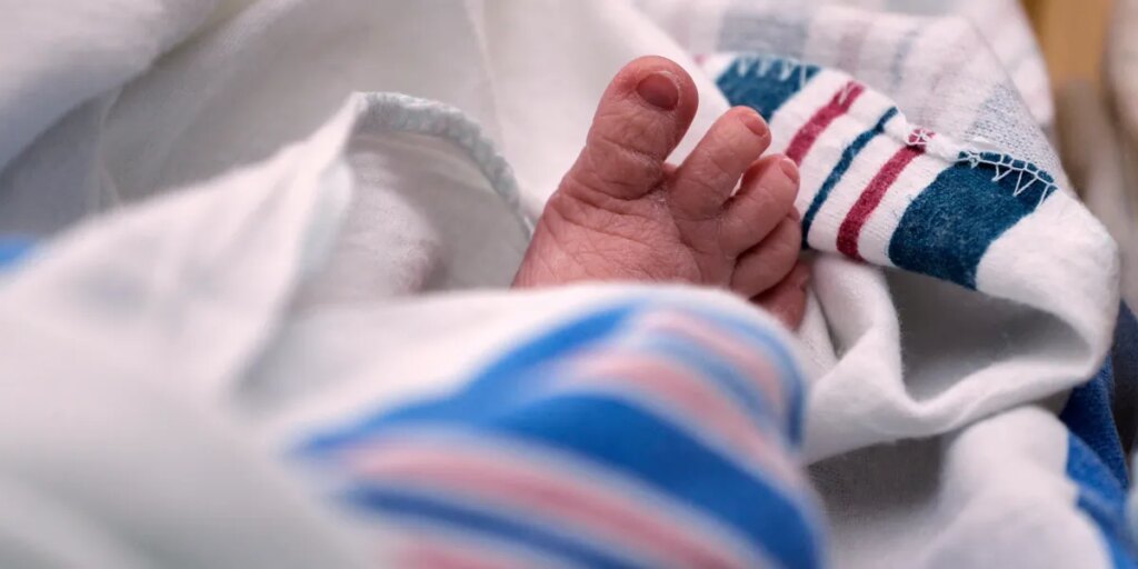U.S. births dropped last year, offsetting 2024’s increase and dashing hopes for an upward trend