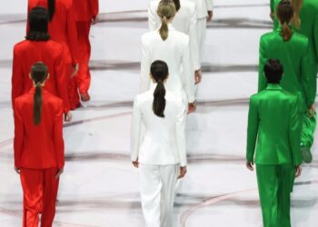 An Opening Ceremony Unvexed by the Future