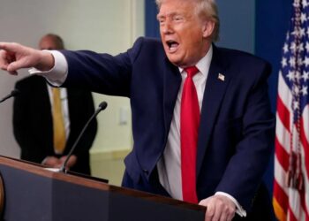 Trump lashes out at critics, warns networks against booking his former aides