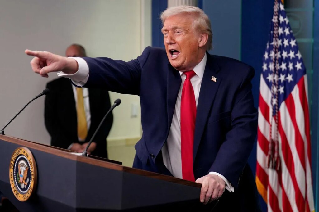 Trump lawyers used end-around to dodge courts in Fulton County vote raid