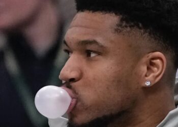 NBA star Giannis Antetokounmpo gets in bed with sports gambling as a Kalshi shareholder