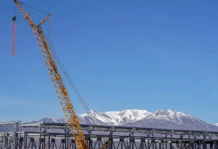 The U.S. construction industry’s need for labor is soaring and will need half a million new workers next year while AI giants ramp up spending