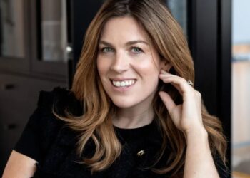 The founder of $400 million company Knix sees a hypnotherapist to ‘rewire’ her brain and work through her fear of failure