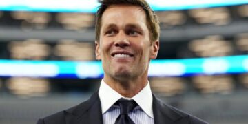 Tom Brady is making 15 times more as a Super Bowl commentator than he did playing in the big game thanks to $375 million contract 