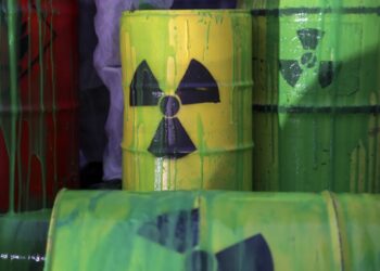 US Government Seeking Volunteers to Store Nuclear Sludge