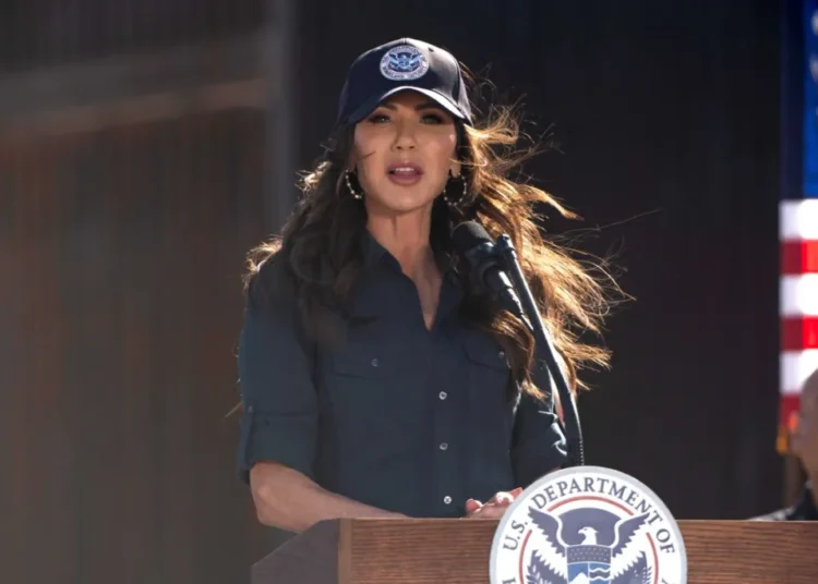 Analyst issues dire warning about Trump’s ‘deportation trains’ as Dems shift tone on ICE