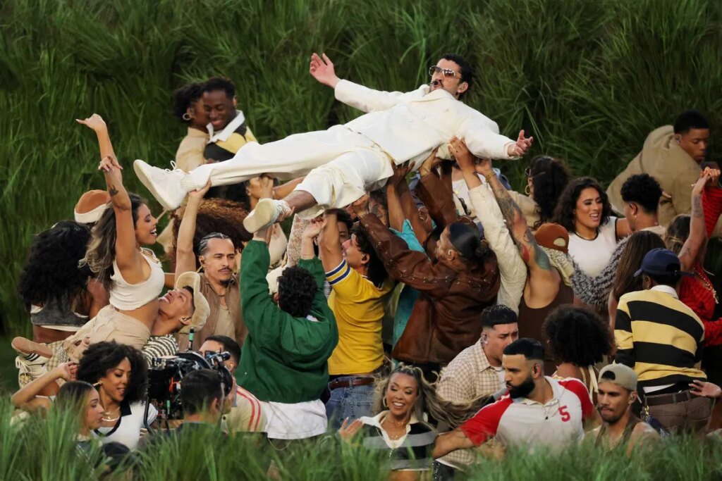 ‘Hypocrites’: GOP lambasted as video shows halftime show played at Trump Super Bowl party