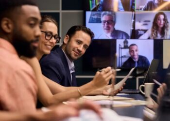 AI notetakers are creating HR nightmares