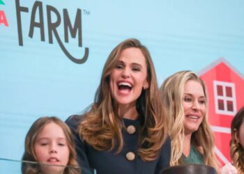 Jennifer Garner’s Once Upon a Farm IPO jumps 40% as the company raises $198 million