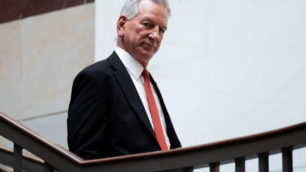 ‘Wackos’: GOP senators ridicule Dem demands for ICE reform as yet another shutdown looms