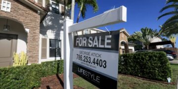 American home buyers are still on strike as lower mortgage rates are no match for sinking January sales