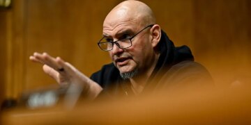 The Lone Democratic Senator Who Voted for Funding DHS