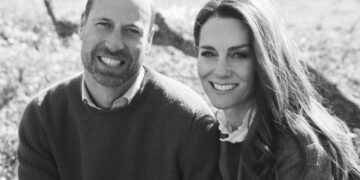 Kate Middleton and Prince William snuggle in never-before-seen photo for Valentine’s Day