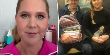 Amy Schumer sits in the ‘crying corner’ for Valentine’s Day following Chris Fischer split