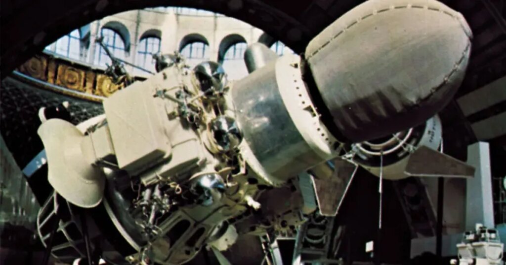 Scientists Spot Signs of Derelict Soviet Moon Lander on Lunar Surface