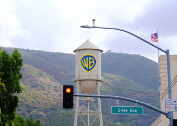 Warner Bros. weighs reopening sale negotiations with Paramount