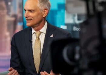 The skies for American Airlines are clearer than you think