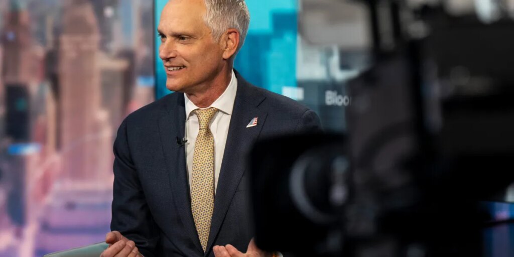 The skies for American Airlines are clearer than you think