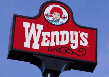Wendy’s closes hundreds of restaurants after plunge in same-store sales worse than Wall Street expected
