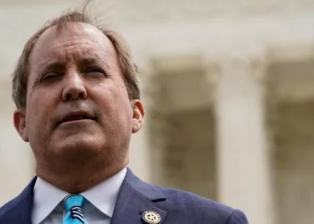 Conservative warns MAGA against electoral ‘suicide’ with ‘serial adulterer of ill repute’